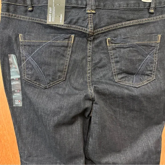 Lane Bryant Boot Cut Jeans - 16P - new with tags - Picture 4 of 10